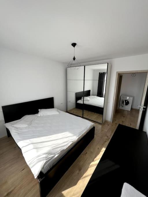 Apartment Teodor Braşov Esterno foto